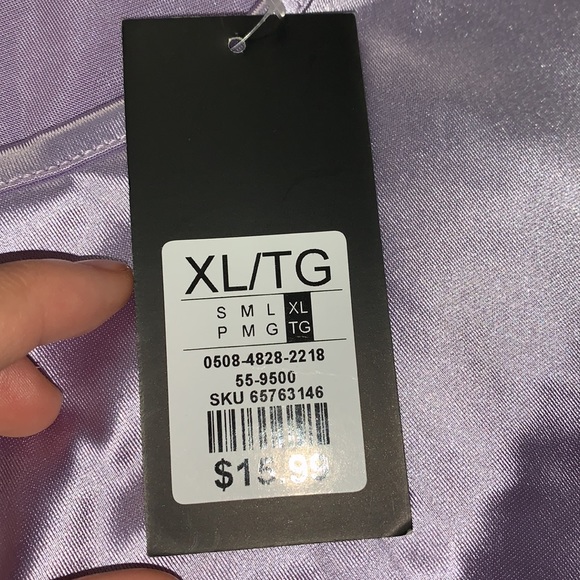 Pretty Tiny Tops - Picture 3 of 4